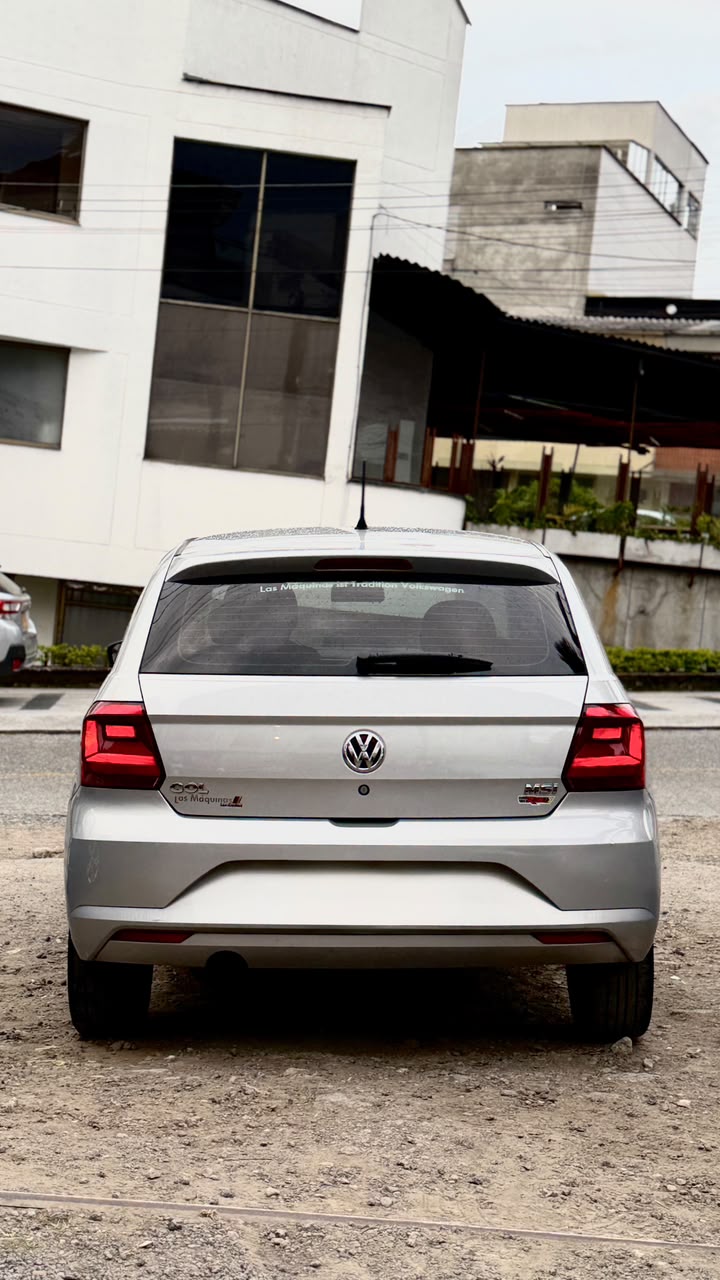 VOLKSWAGEN GOL TRENDLINE 1.6 2019 MECÁNICO