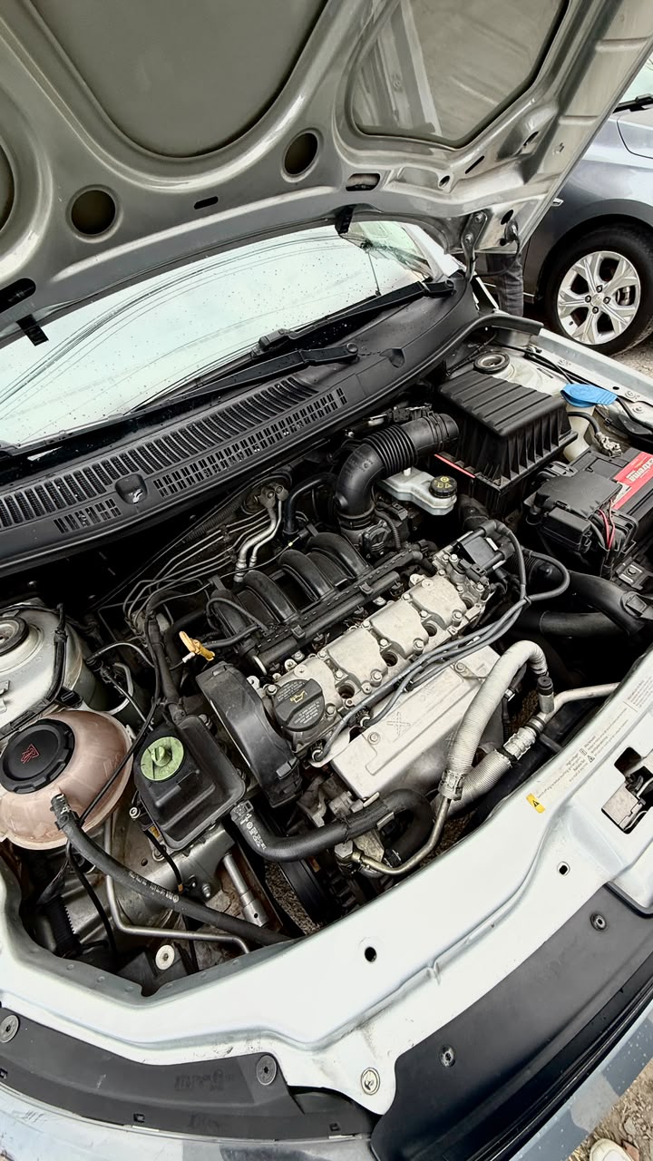 VOLKSWAGEN GOL TRENDLINE 1.6 2019 MECÁNICO