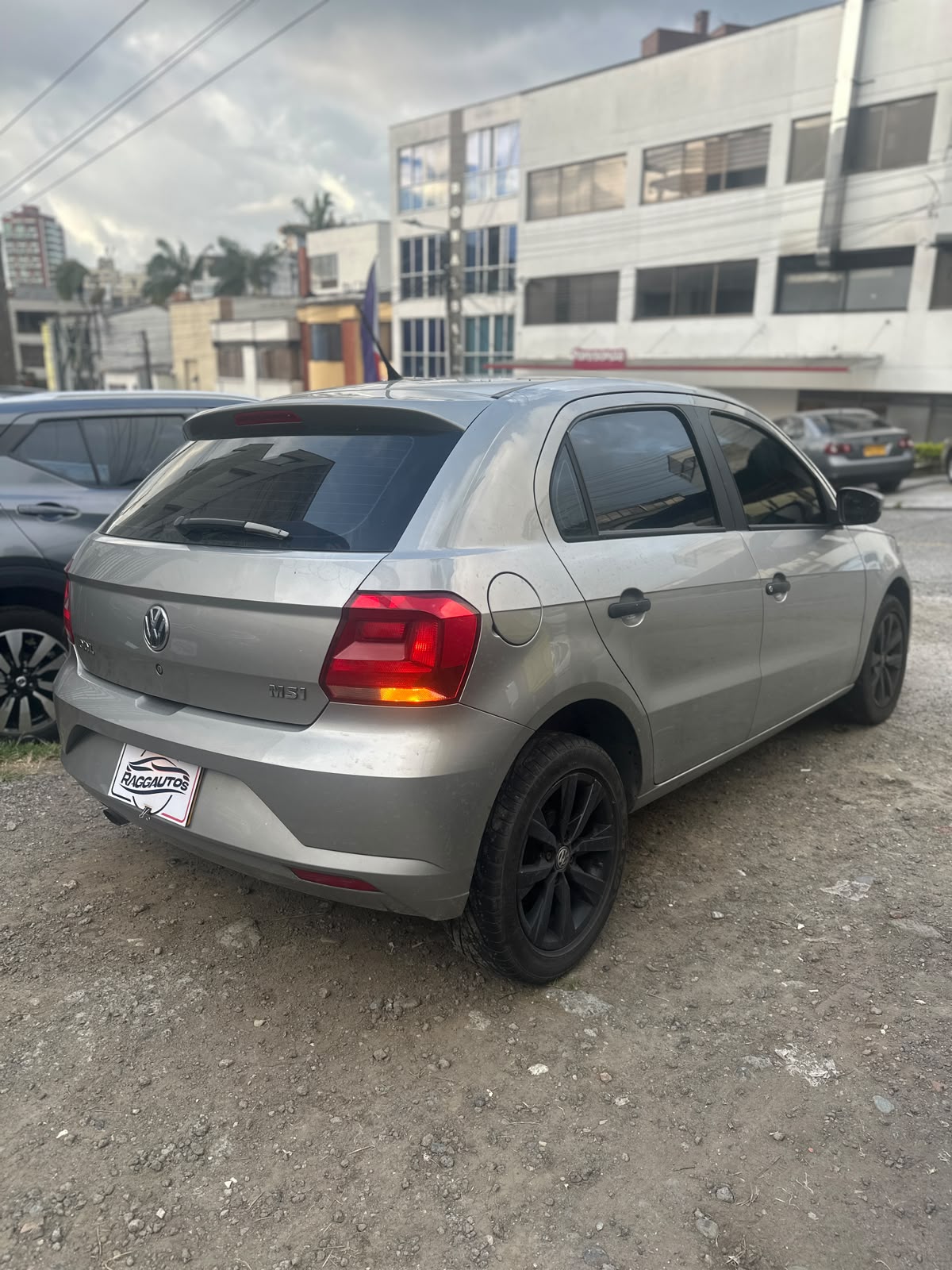 VOLKSWAGEN GOL COMFORTLINE 1.6 2017 MECÁNICO