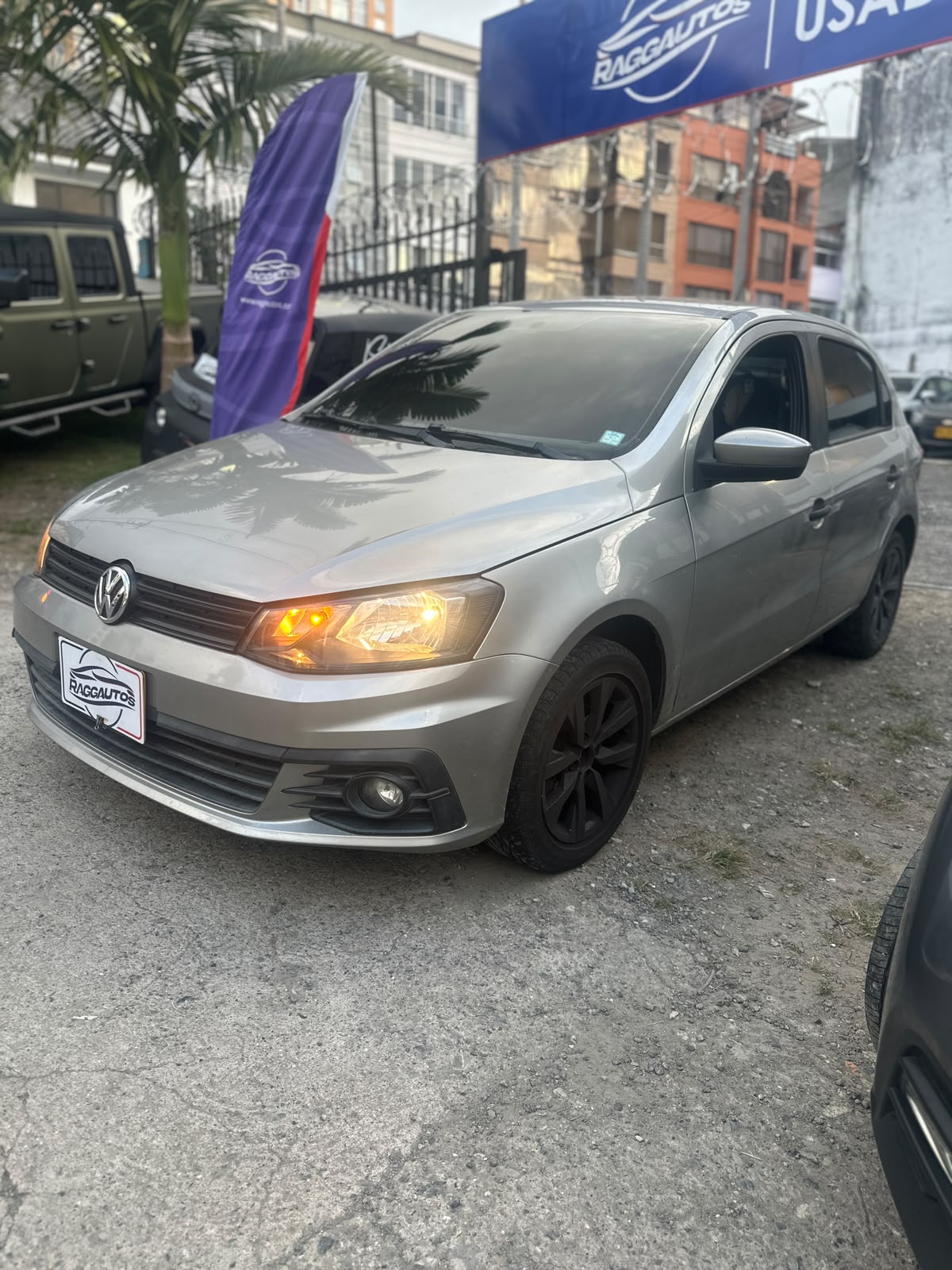 VOLKSWAGEN GOL COMFORTLINE 1.6 2017 MECÁNICO