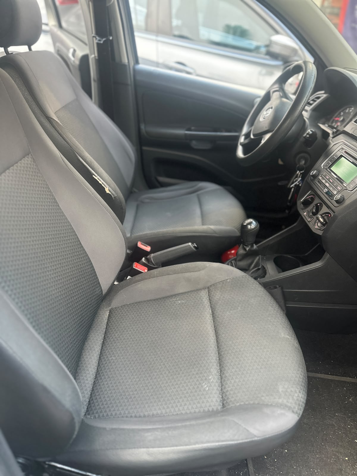 VOLKSWAGEN GOL COMFORTLINE 1.6 2017 MECÁNICO