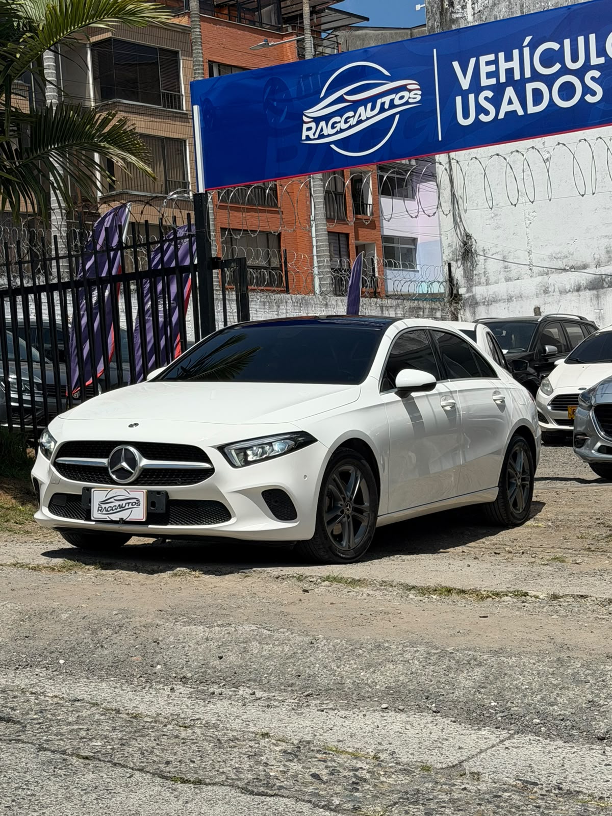 MERCEDES BENZ A200 1.3 TURBO 2020 AUTOMÁTICO
