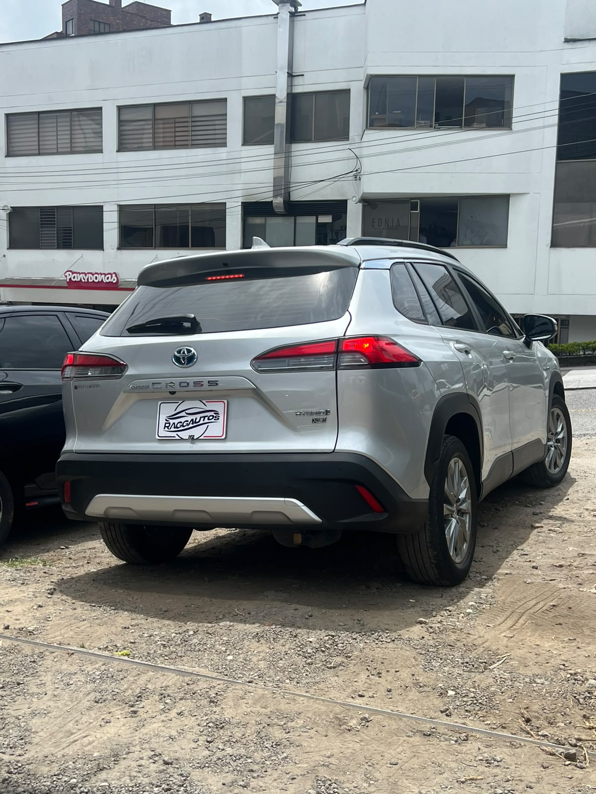 TOYOTA COROLLA CROSS 1.8 HÍBRIDA 2023 AUTOMÁTICA