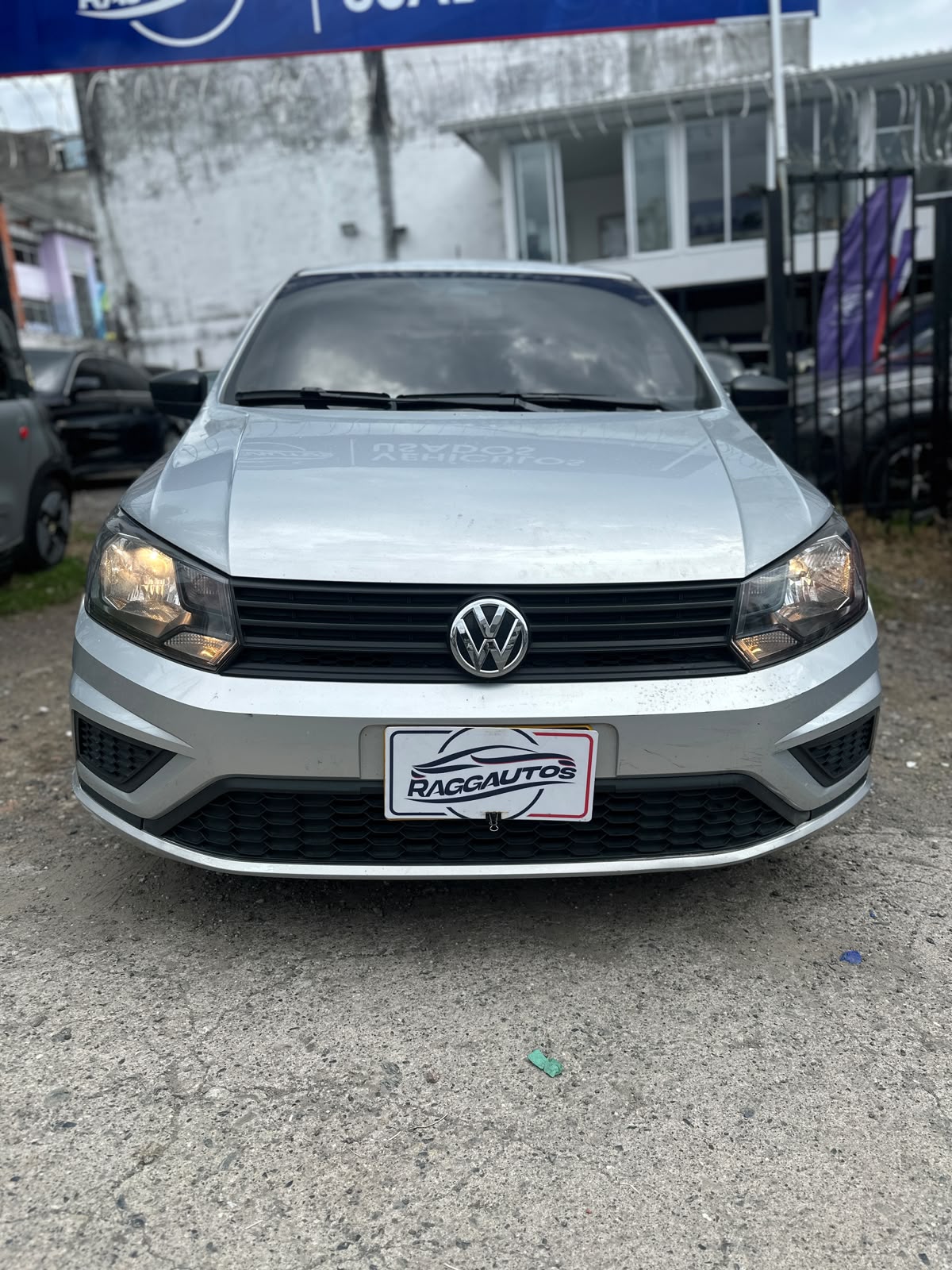 Volkswagen Gol Trendline Hatchback 1.6 Automatico modelo 2022