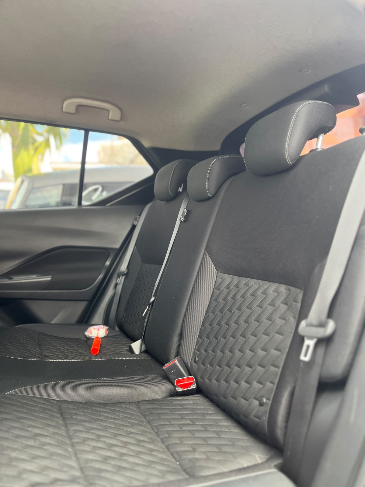 NISSAN KICKS ADVANCE 1.6 MECÁNICA MODELO 2022 DOS DUEÑOS