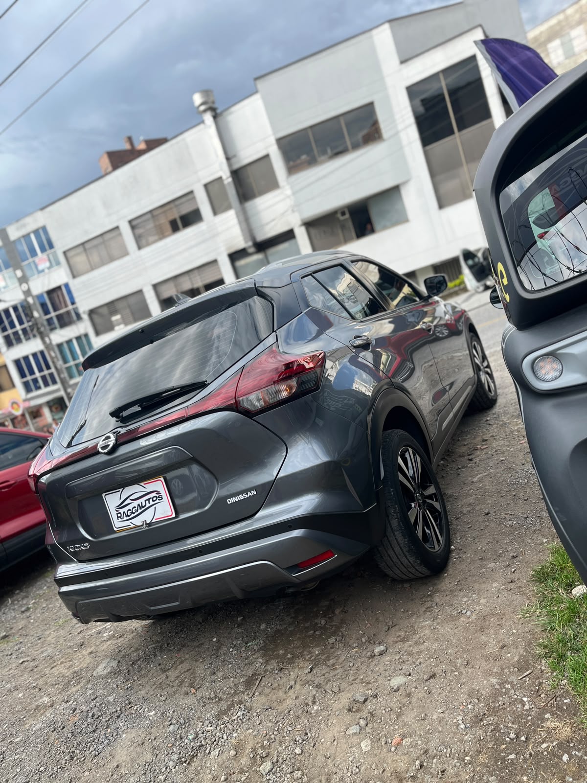NISSAN KICKS ADVANCE 1.6 MECÁNICA MODELO 2022 DOS DUEÑOS