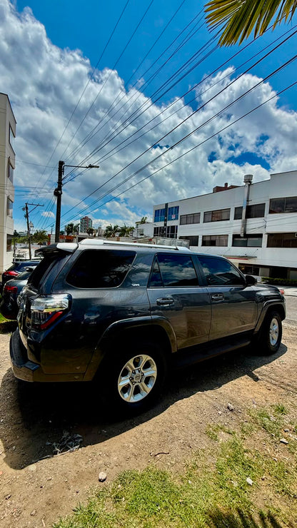 TOYOTA 4RUNNER SR5 4.0 GASOLINA 4X4 AUTOMÁTICA MODELO 2016
