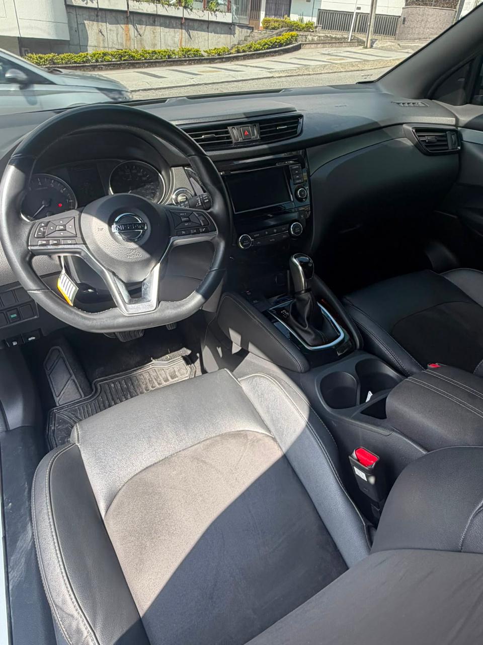 NISSAN QASHQAI MIDNIGHT 2.0 AUTOMÁTICA 4X2 MODELO 2022