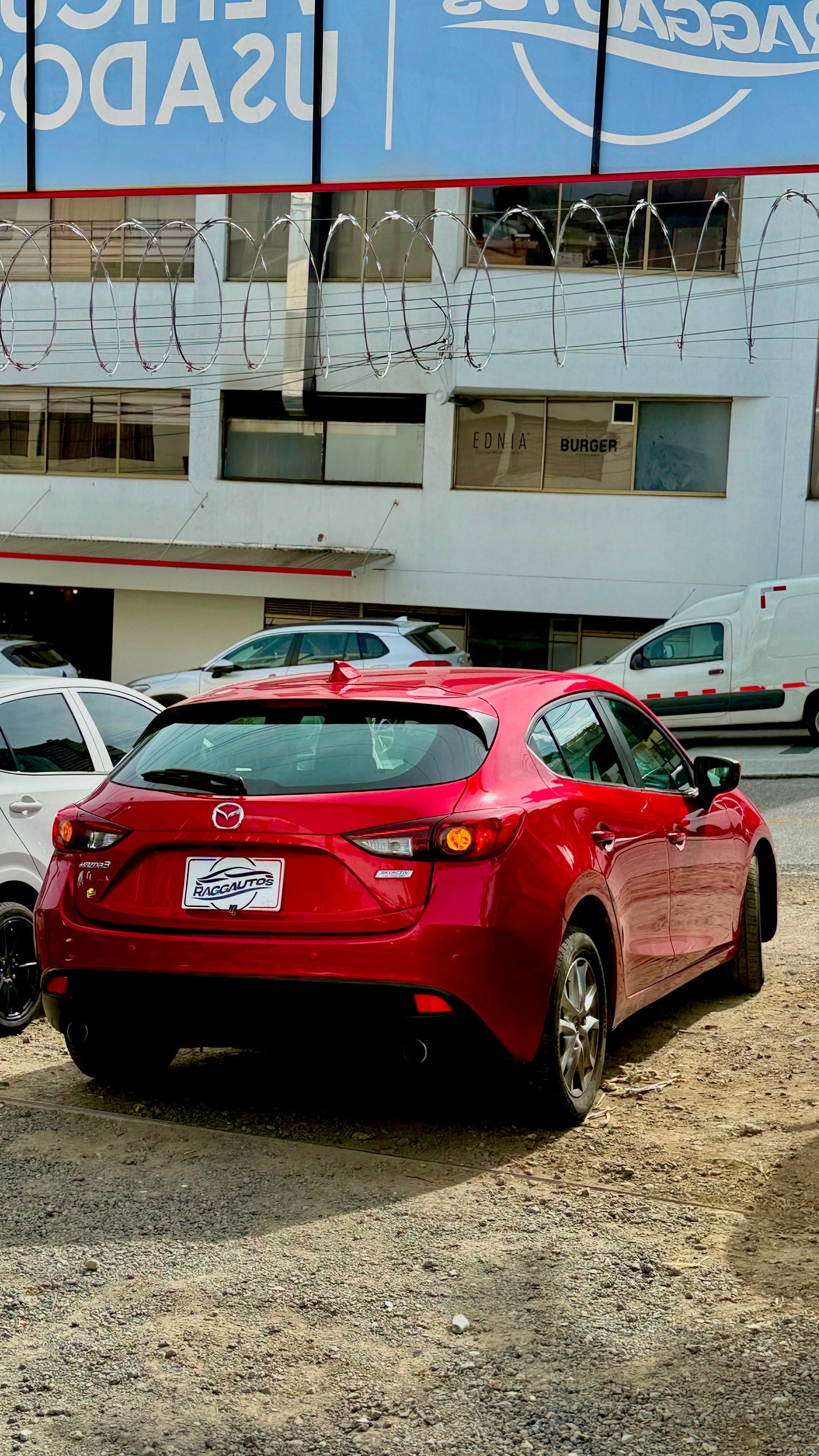 MAZDA 3 TOURING 2.0 HATCHBACK AUTOMÁTICO MODELO 2016
