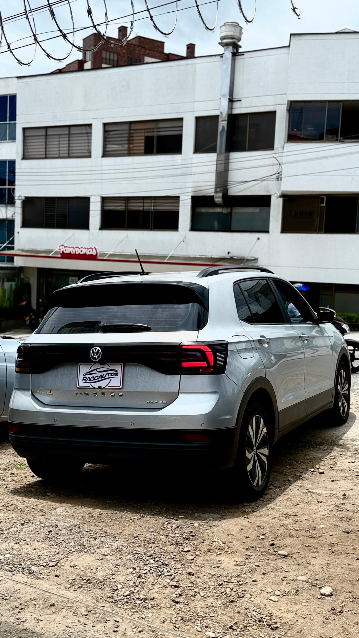 VOLKSWAGEN T-CROSS TRENDLINE 1.0 TURBO MODELO 2021