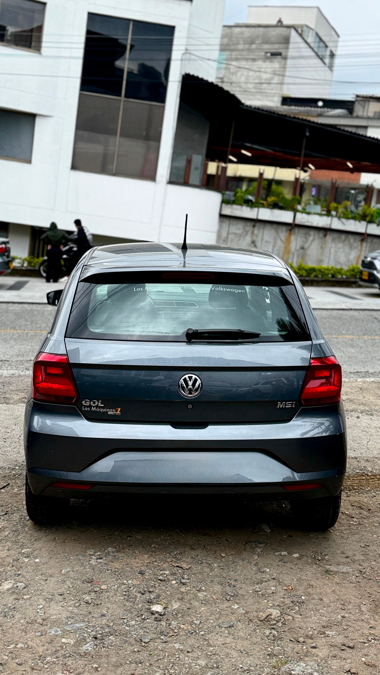 VOLKSWAGEN GOL TRENDLINE HATCHBACK 1.6 MECÁNICO MODELO 2017 ÚNICO DUEÑO