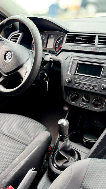 VOLKSWAGEN GOL TRENDLINE HATCHBACK 1.6 MECÁNICO MODELO 2017 ÚNICO DUEÑO