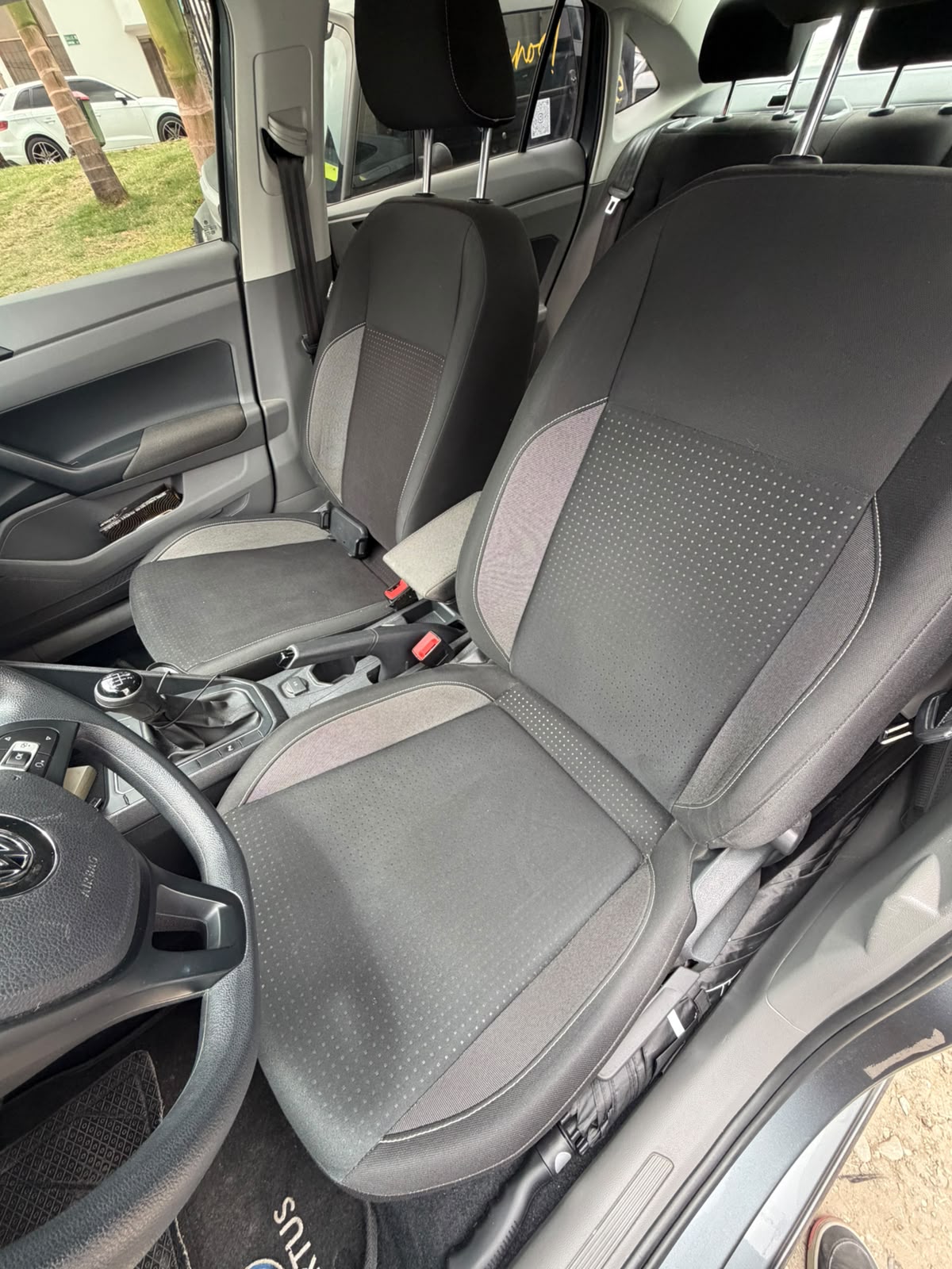 VOLKSWAGEN VIRTUS 1.6 COMFORTLINE 2020 MECÁNICO