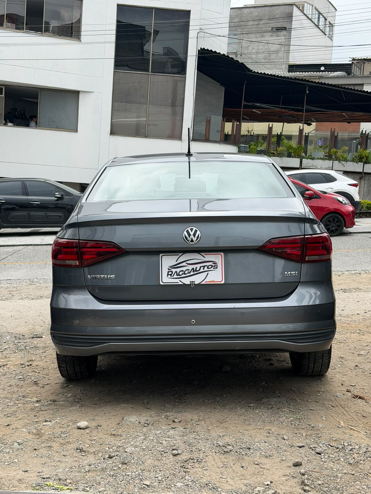 VOLKSWAGEN VIRTUS 1.6 COMFORTLINE 2020 MECÁNICO