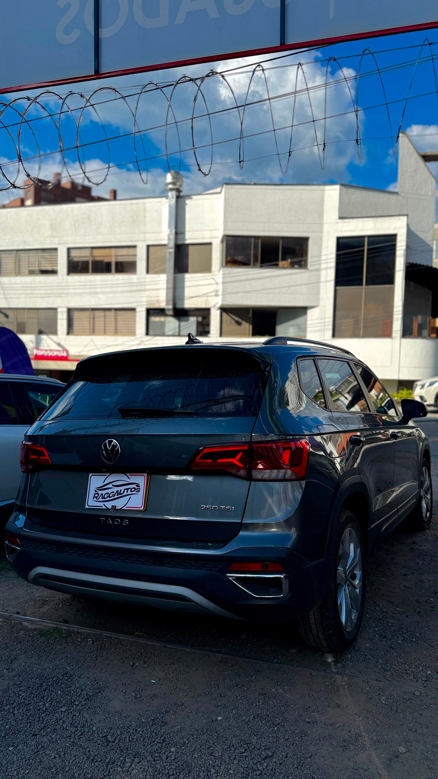 VOLKSWAGEN TAOS COMFORTLINE 1.4 TSI 2022 AUTOMÁTICA