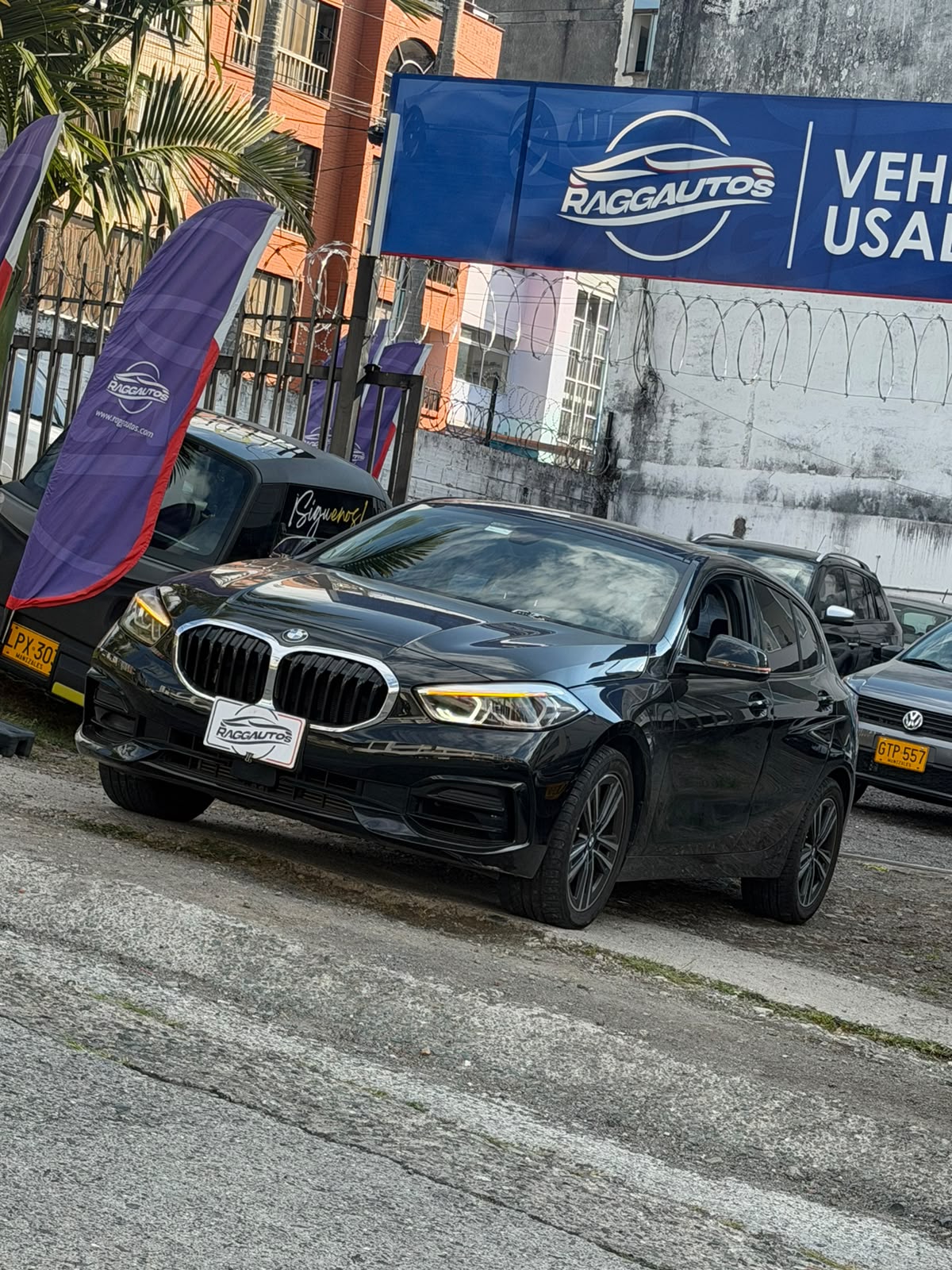 BMW 118I 1.5 TURBO MODELO 2022 HATCHBACK