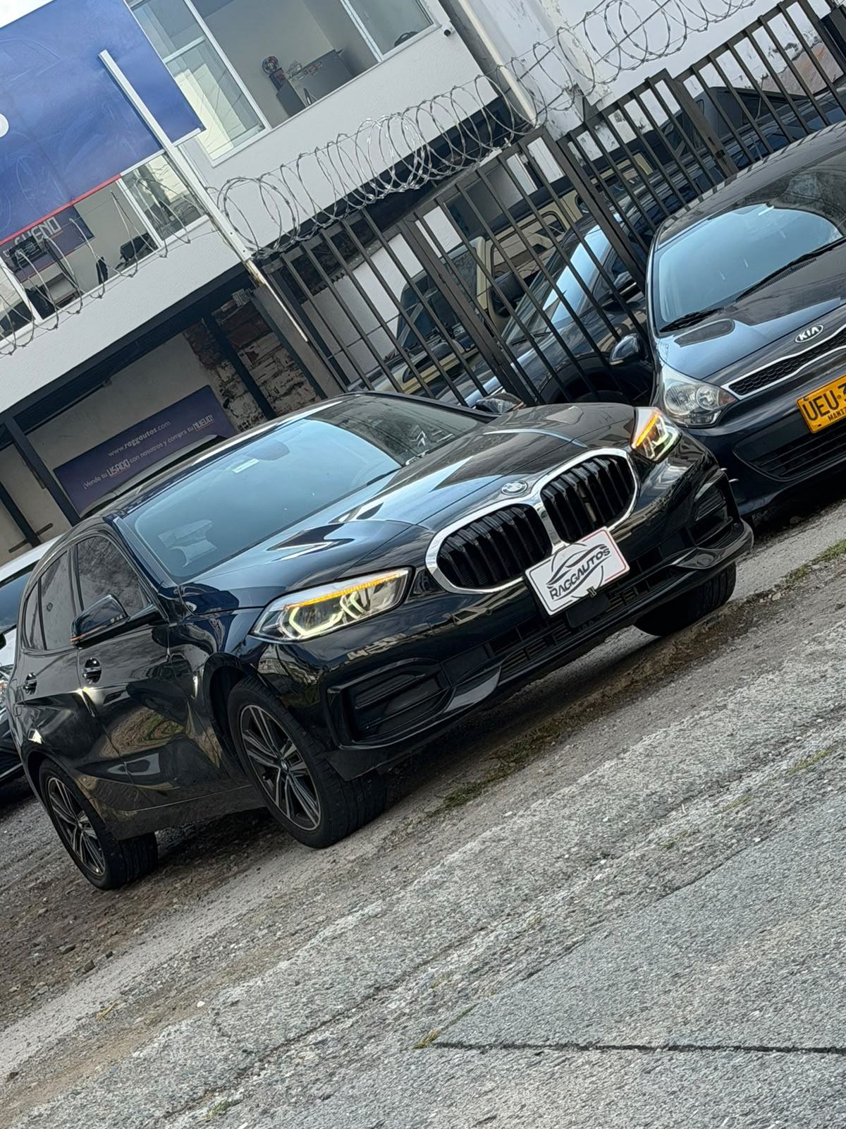 BMW 118I 1.5 TURBO MODELO 2022 HATCHBACK