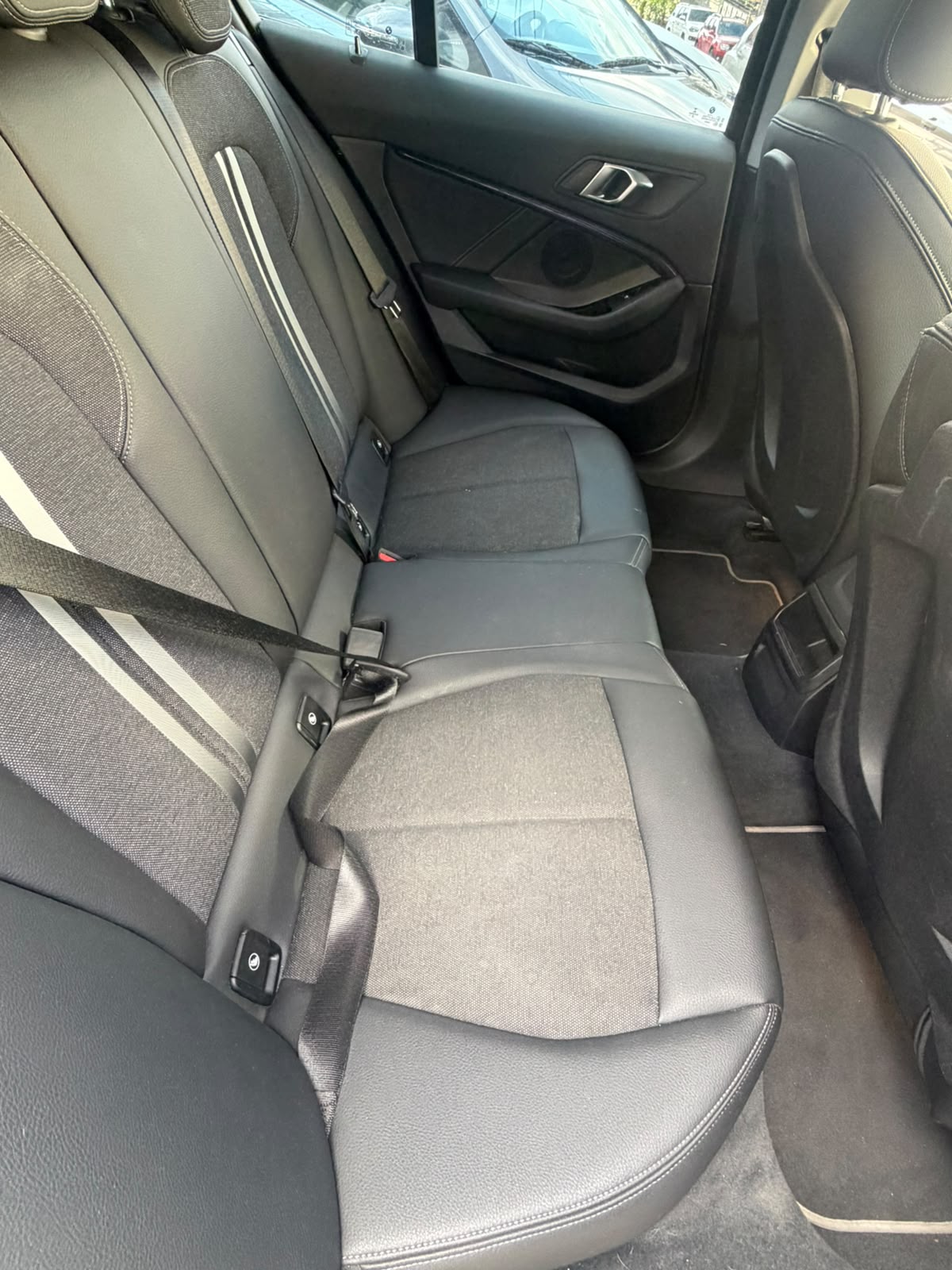 BMW 118I 1.5 TURBO MODELO 2022 HATCHBACK