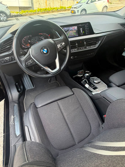 BMW 118I 1.5 TURBO MODELO 2022 HATCHBACK