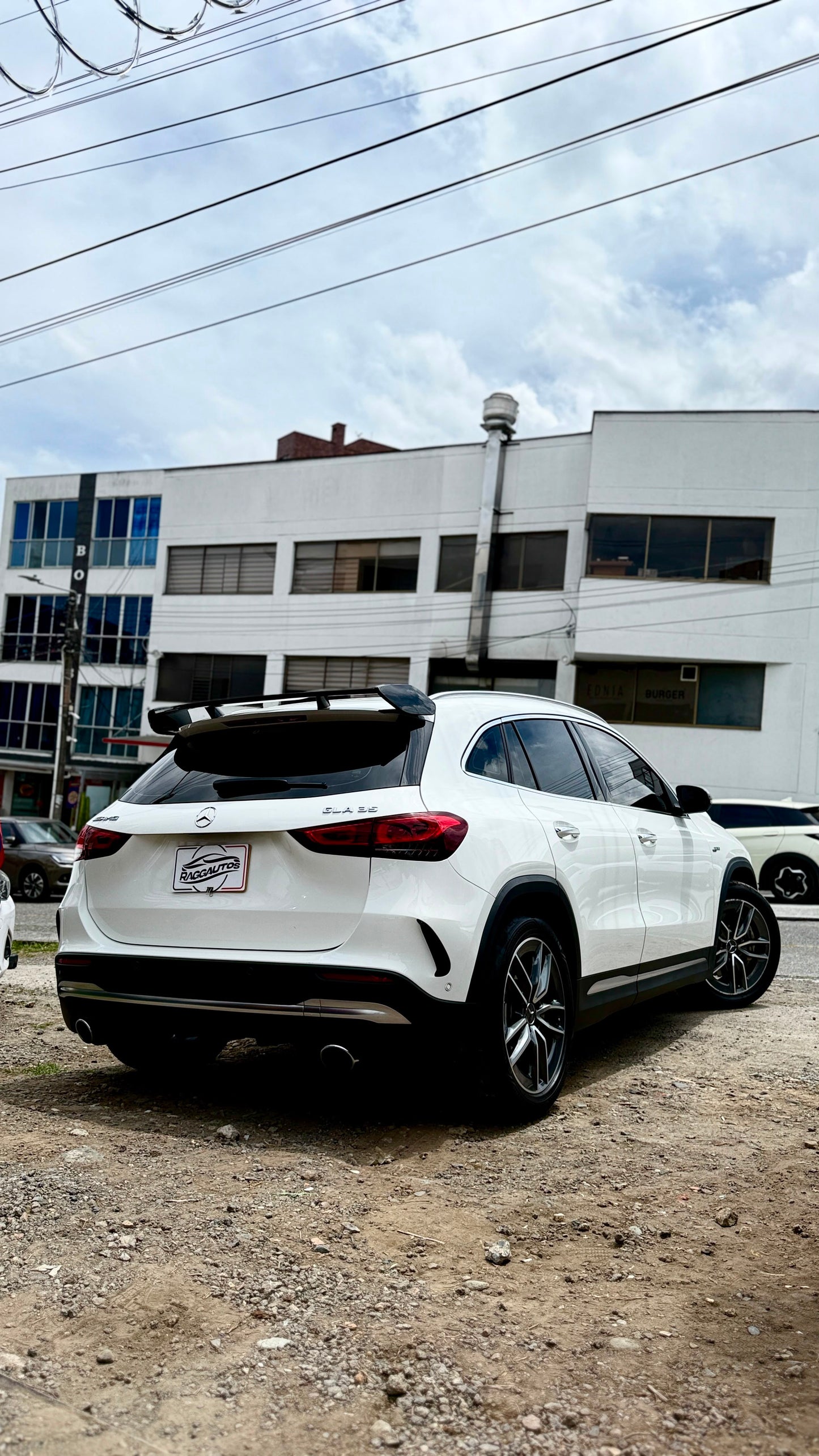 MERCEDES BENZ GLA 35 AMG 2022 4MATIC 2.0 TURBO AUTOMÁTICA