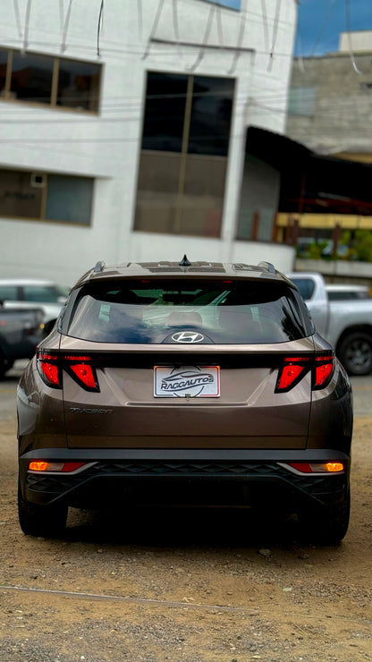 HYUNDAI TUCSON NX4 2022 2.0 MECÁNICA 4X2