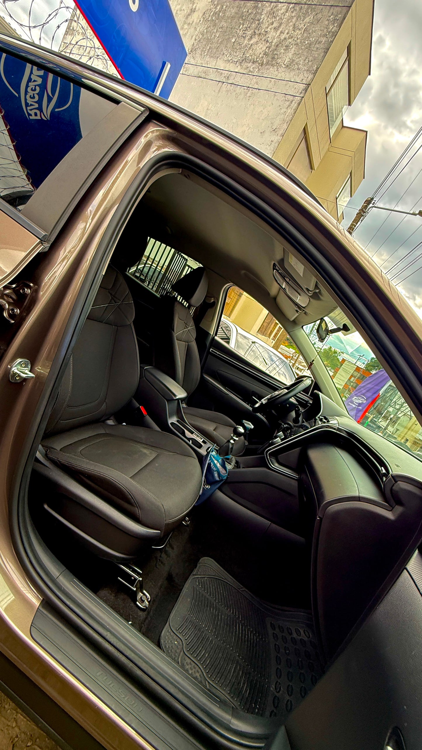 HYUNDAI TUCSON NX4 2022 2.0 MECÁNICA 4X2