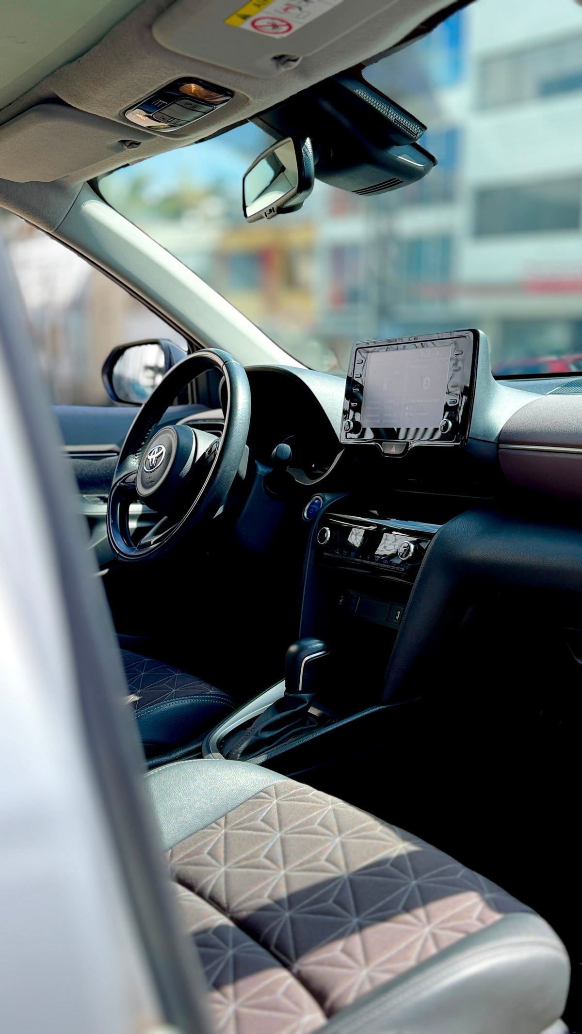 TOYOTA YARIS CROSS HIBRIDA 2023 AUTOMATICA FULL EQUIPO 4X2