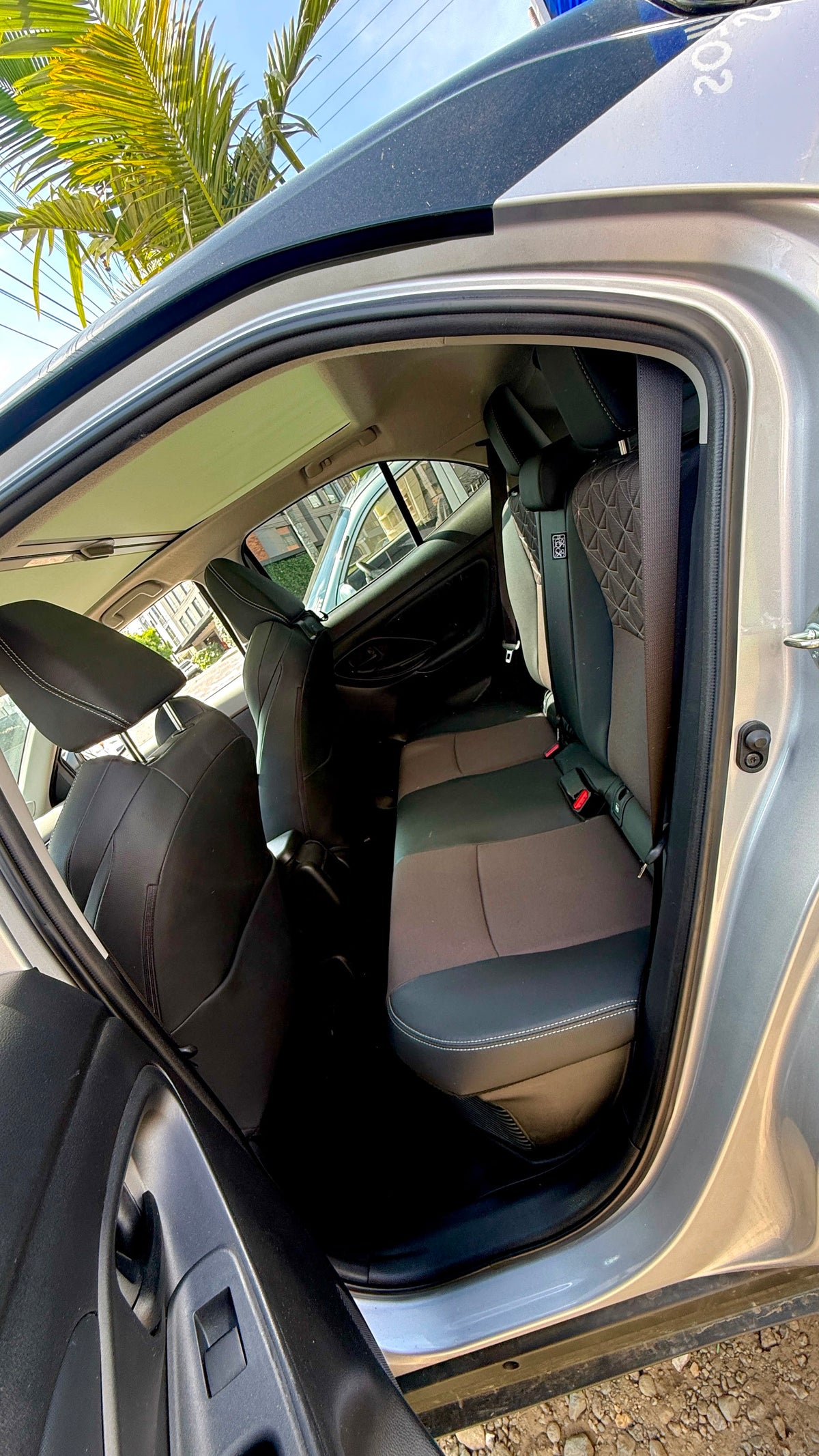 TOYOTA YARIS CROSS HIBRIDA 2023 AUTOMATICA FULL EQUIPO 4X2