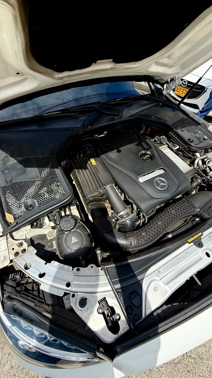 MERCEDES BENZ C180 SEDÁN 2018 1.6 TURBO AUTOMÁTICO