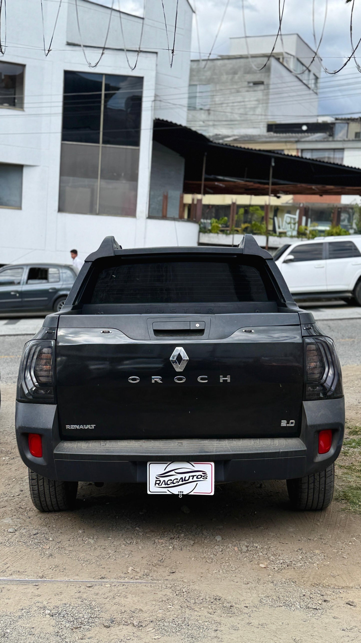 RENAULT DUSTER OROCH 2018 2.0 MECÁNICA 4X2