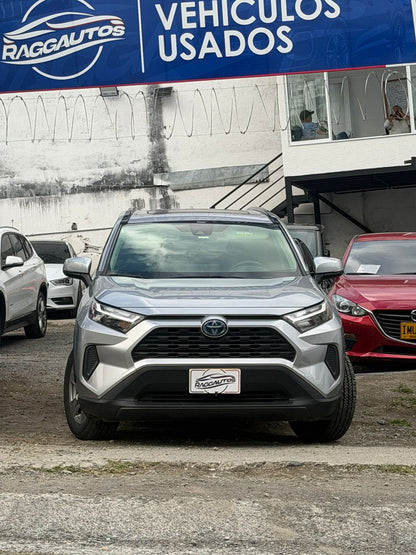 TOYOTA RAV4 XLE 2022 HIBRIDA AUTOMÁTICA