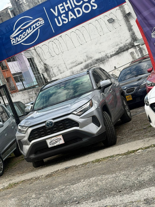 TOYOTA RAV4 XLE 2022 HIBRIDA AUTOMÁTICA