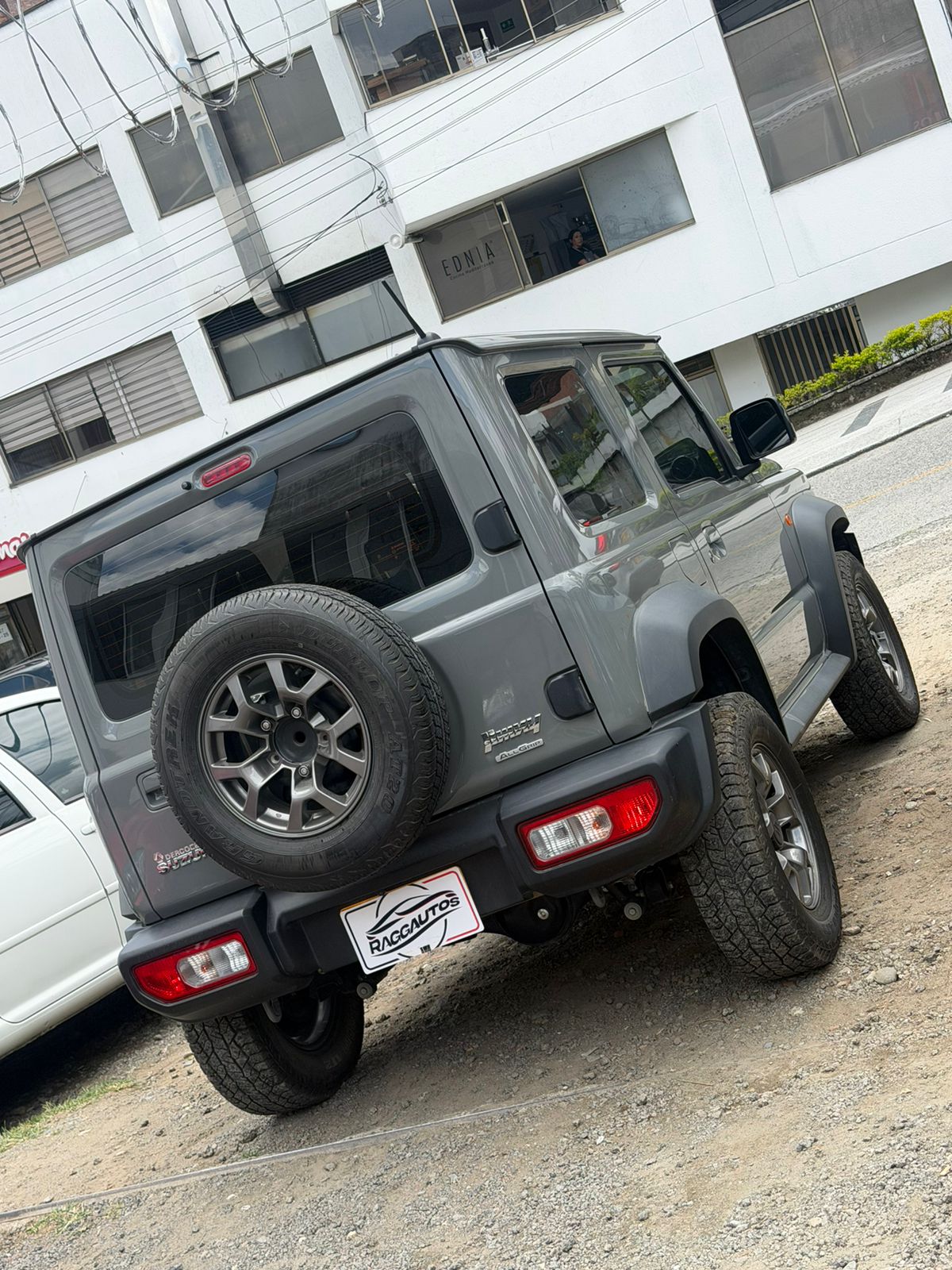 SUZUKY JIMNY AT 2025 1.5 4X4