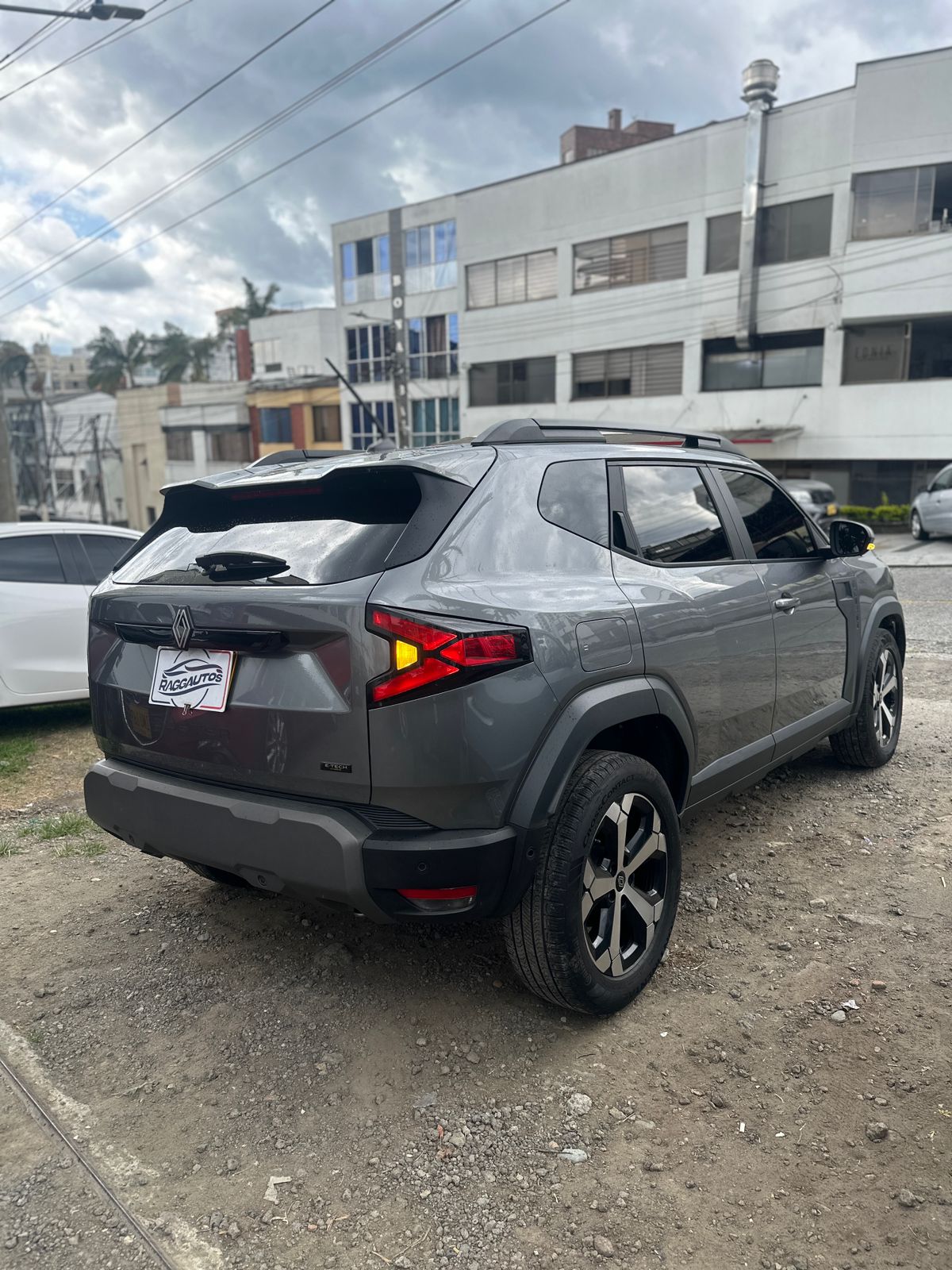 RENAULT DUSTER E-TECH 2026 1.4 MECÁNICA 4X4 HÍBRIDA