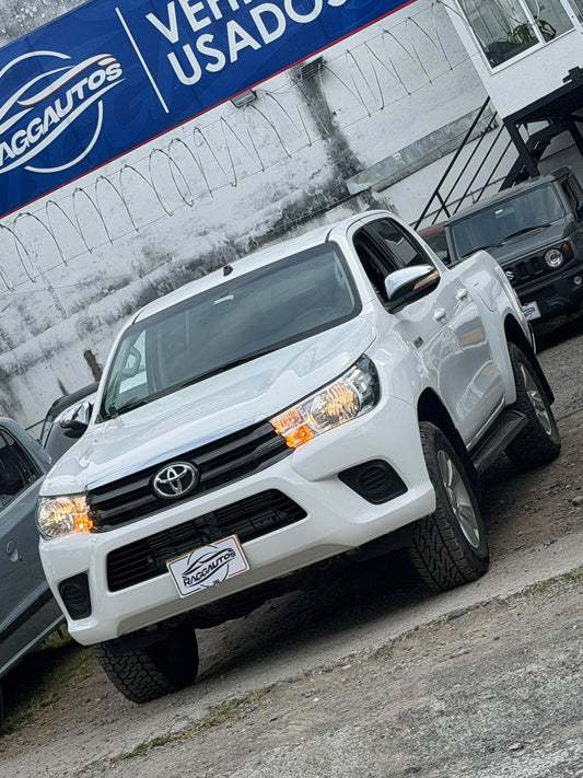 TOYOTA HILUX 2019 2.4 LITROS DIESEL 4X4