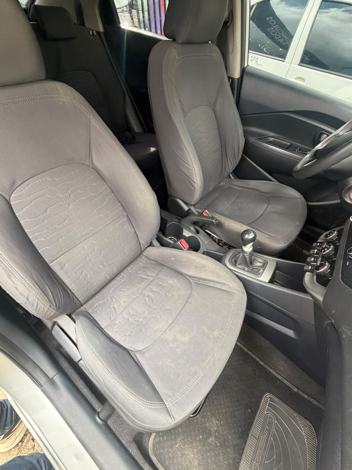 KIA RIO SPICE UB EX 2014 1.3 LITROS