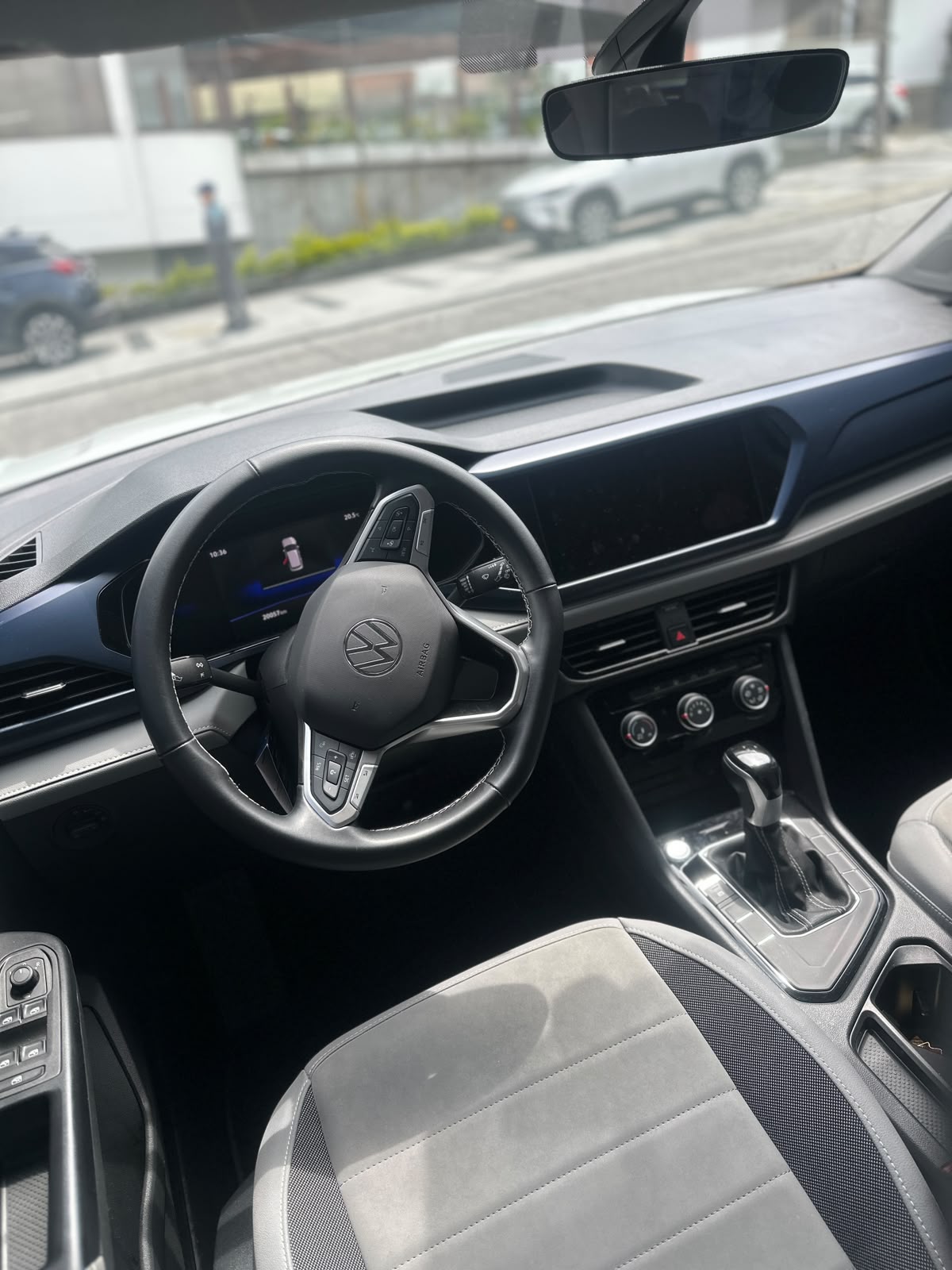 VOLKSWAGEN TAOS COMFORTLINE 2024 1.4 TURBO AUTOMÁTICA