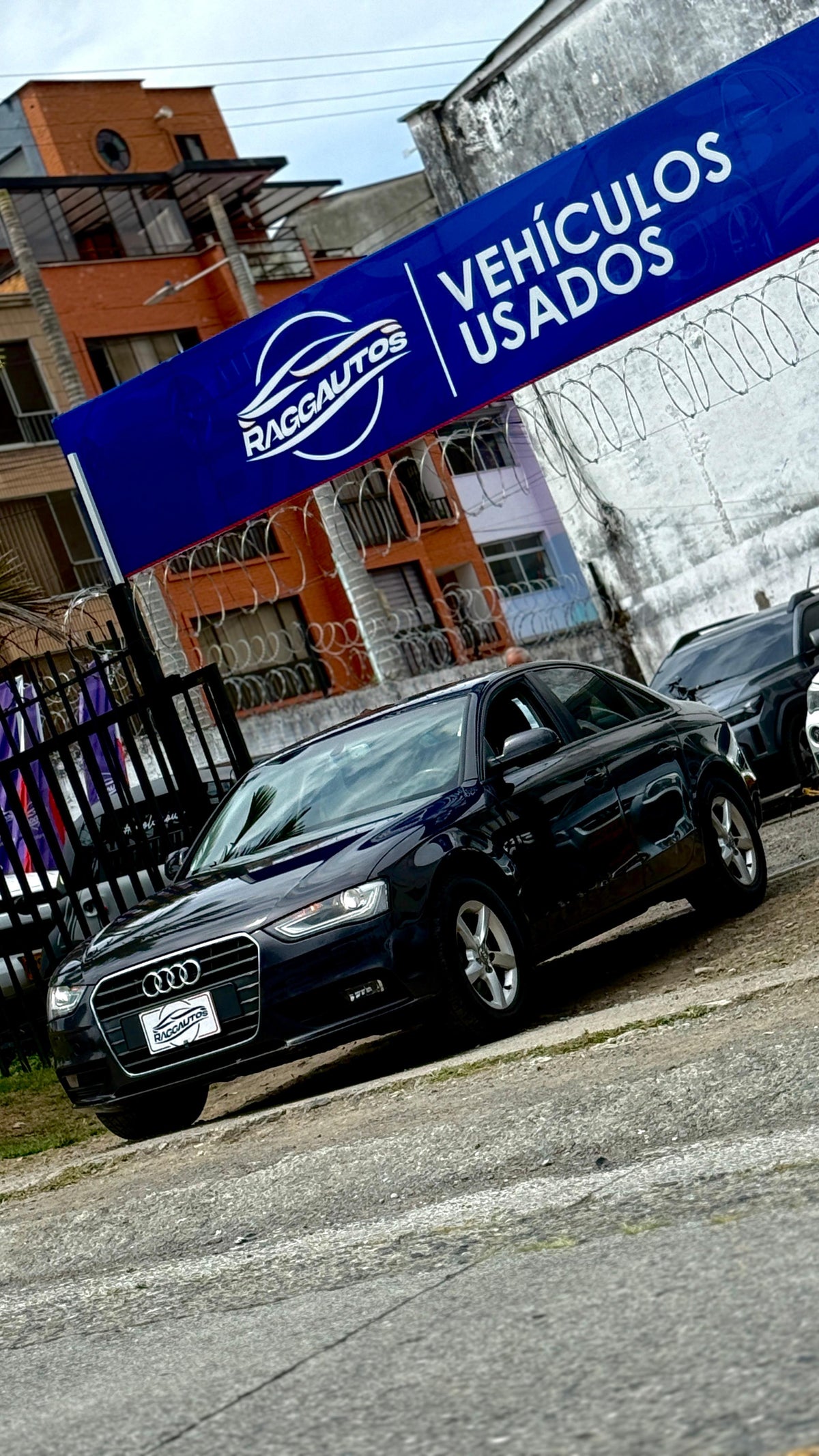 AUDI A4 AMBITION 2.0 TURBO 2013 AUTOMÁTICO