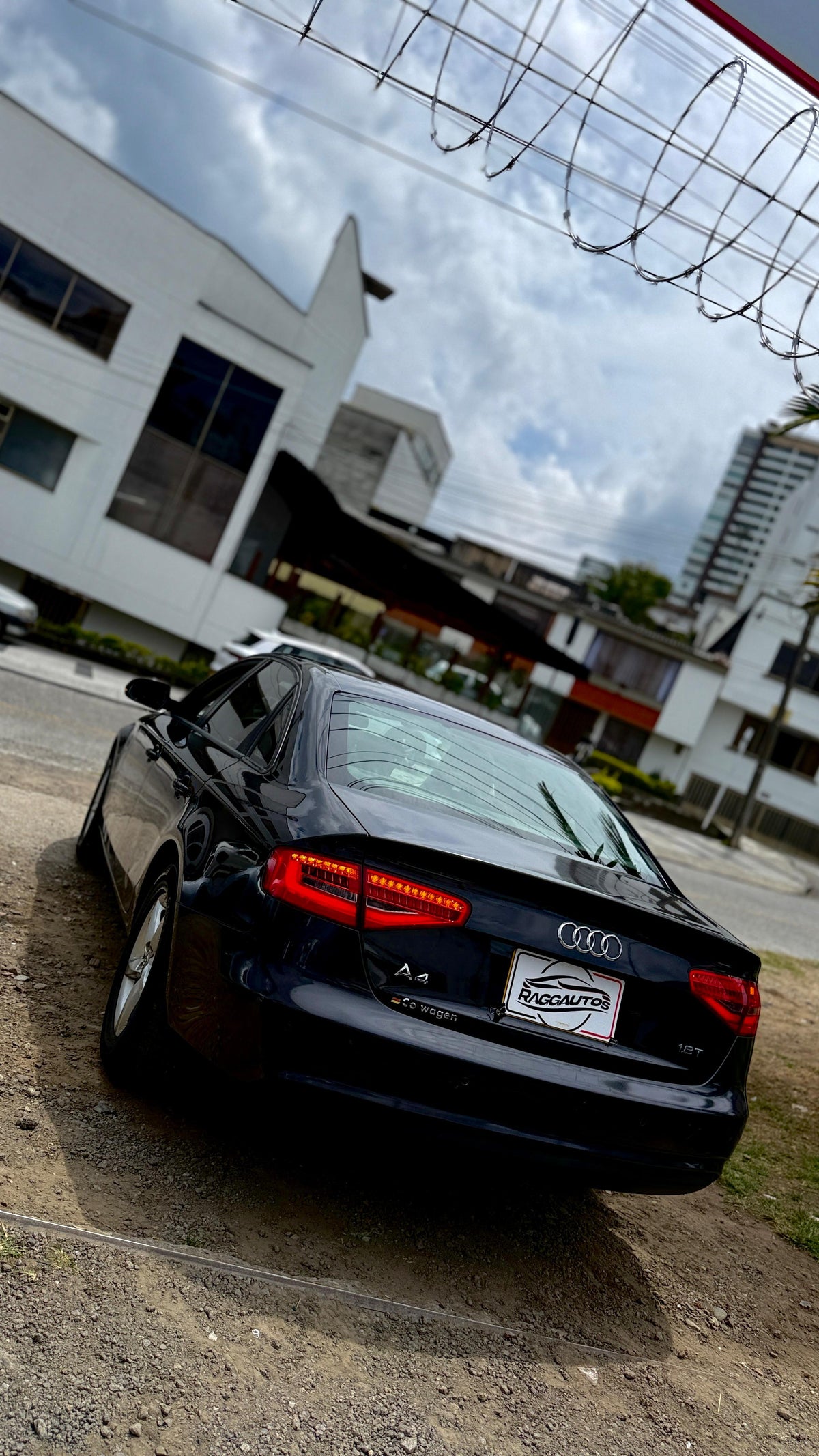 AUDI A4 AMBITION 2.0 TURBO 2013 AUTOMÁTICO