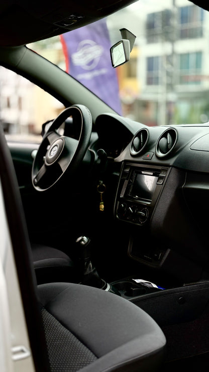 VOLKSWAGEN GOL TRENDLINE 1.6 HATCHBACK 2016 MECÁNICO