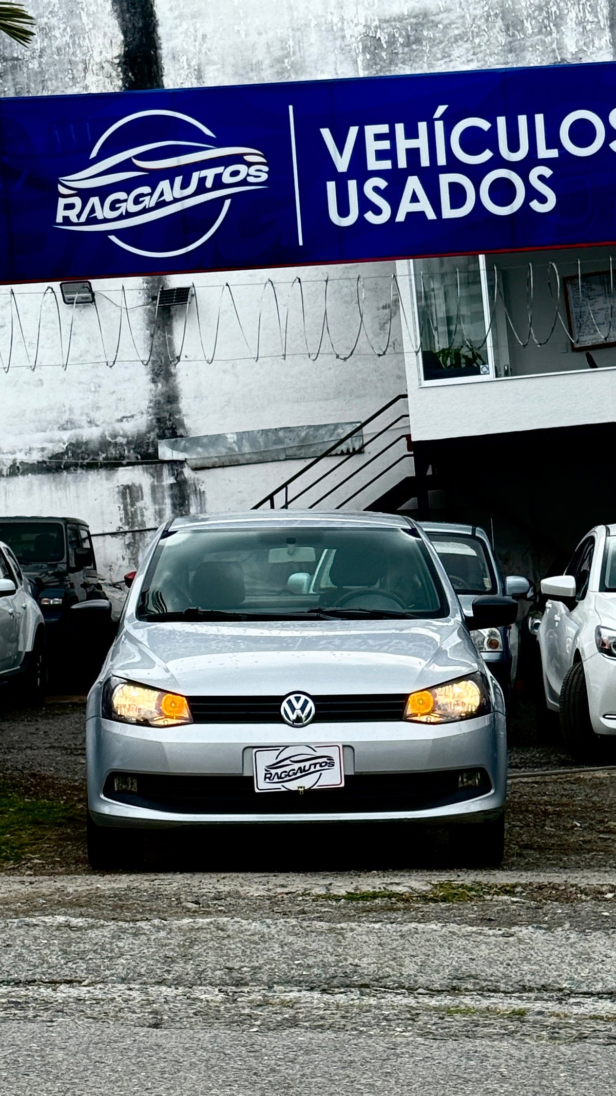 VOLKSWAGEN GOL TRENDLINE 1.6 HATCHBACK 2016 MECÁNICO