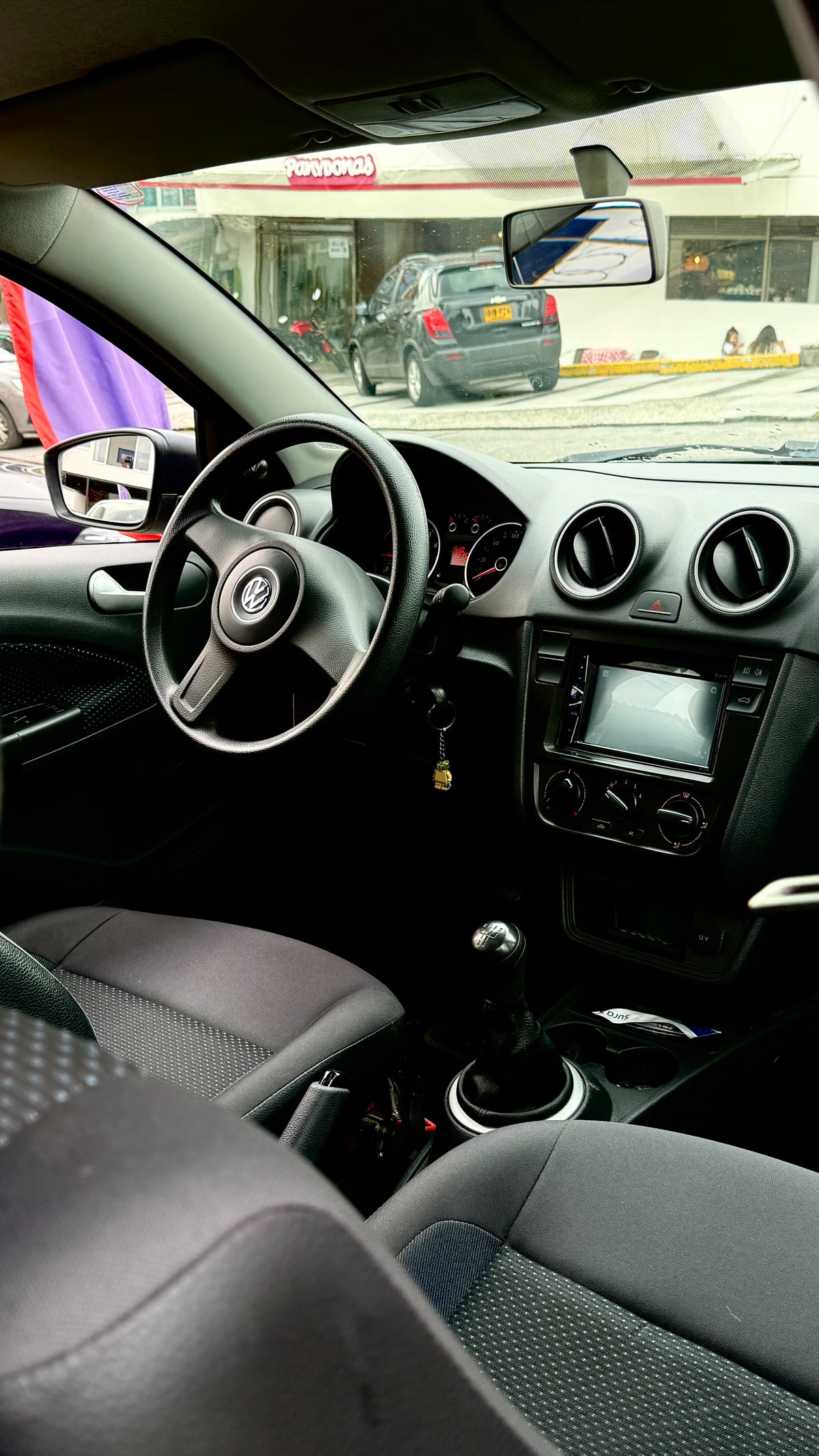 VOLKSWAGEN GOL TRENDLINE 1.6 HATCHBACK 2016 MECÁNICO