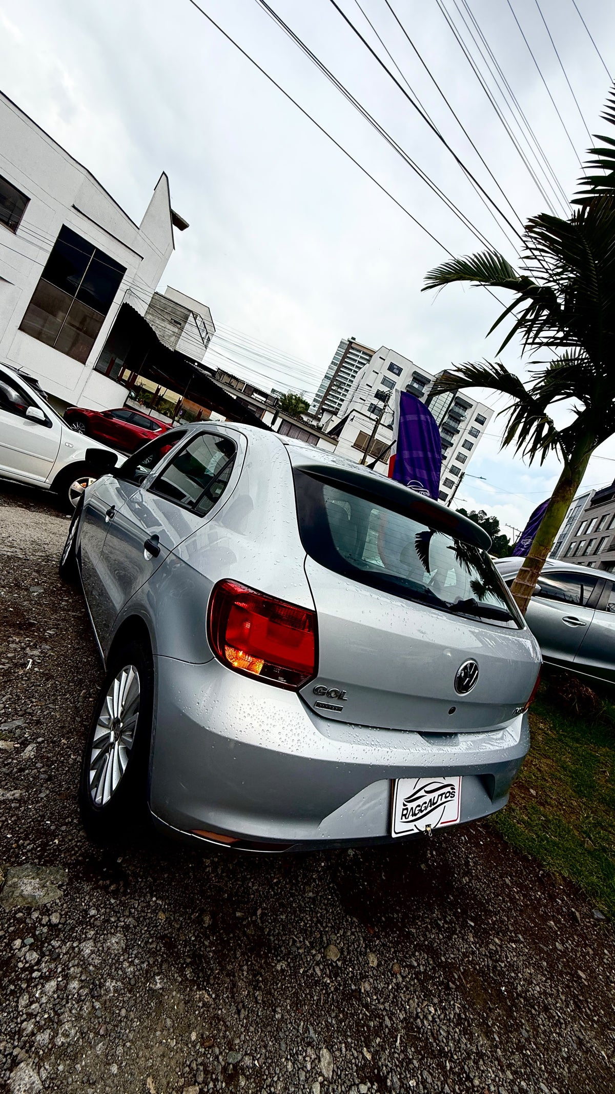 VOLKSWAGEN GOL TRENDLINE 1.6 HATCHBACK 2016 MECÁNICO