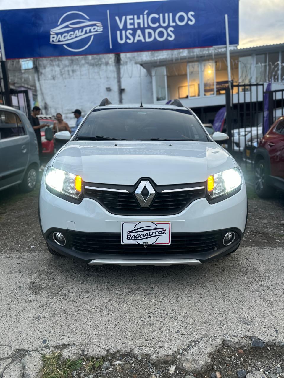 RENAULT SANDERO STEPWAY INTENSE 1.6 2019 AUTOMÁTICO