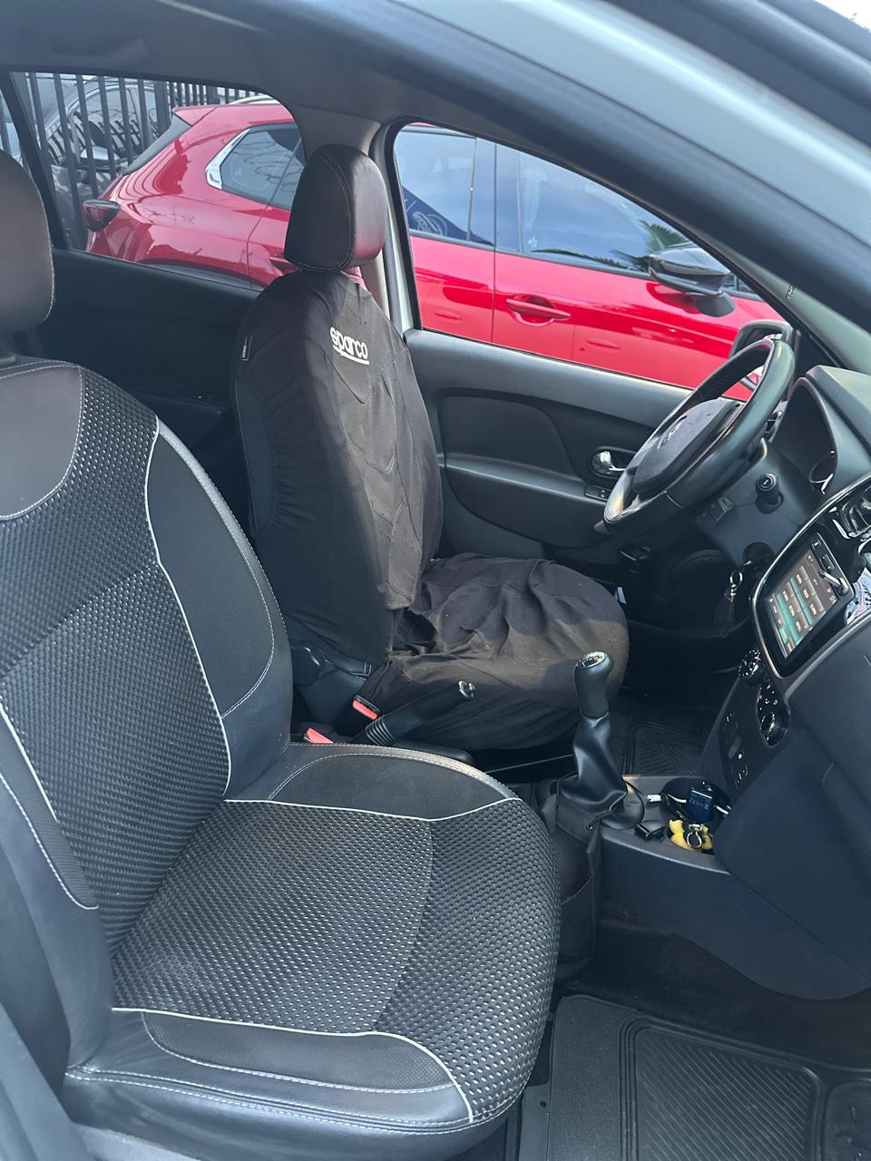 RENAULT SANDERO STEPWAY INTENSE 1.6 2019 AUTOMÁTICO