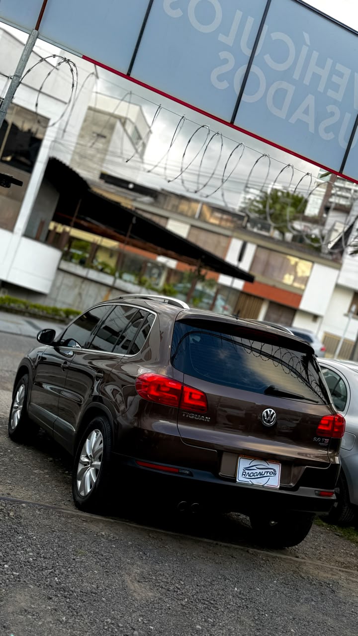 VOLKSWAGEN TIGUAN 2.0 TURBO 2014 AUTOMÁTICA
