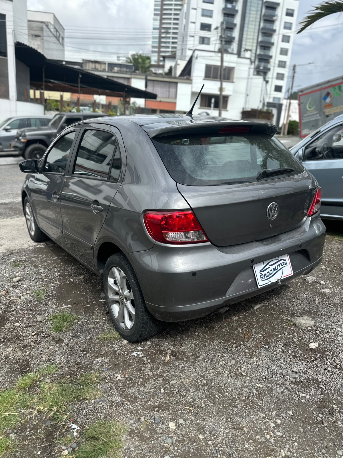 VOLKSWAGEN GOL COMFORTLINE 1.6 LITROS 2013