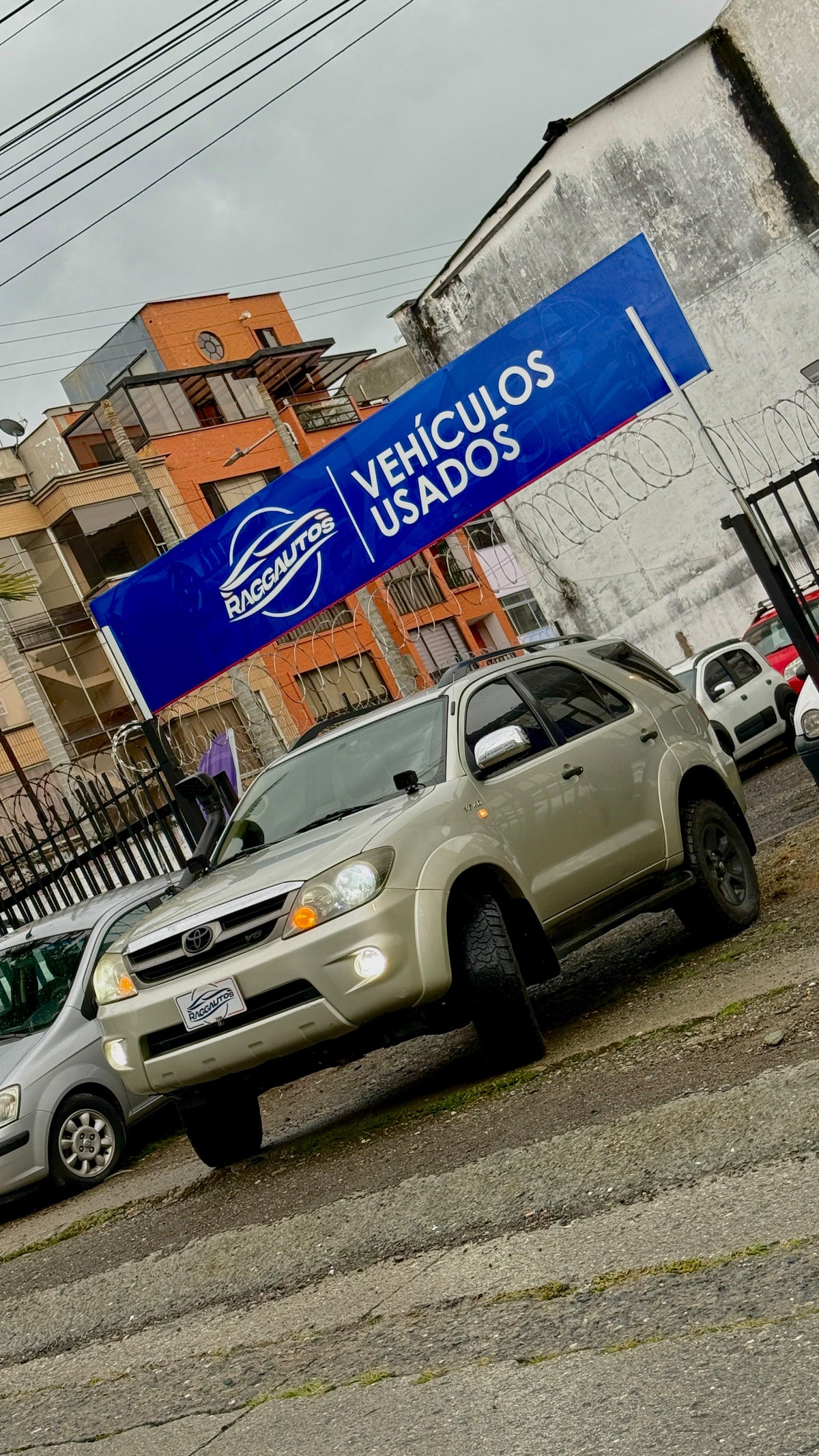 TOYOTA FORTUNER 4.0 GASOLINA 2008 MECÁNICA 4X4