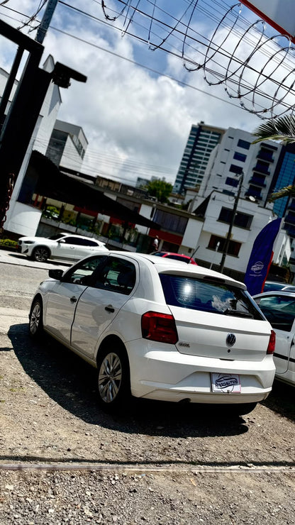 VOLKSWAGEN GOL TRENDLINE 1.6 2022 MECÁNICO