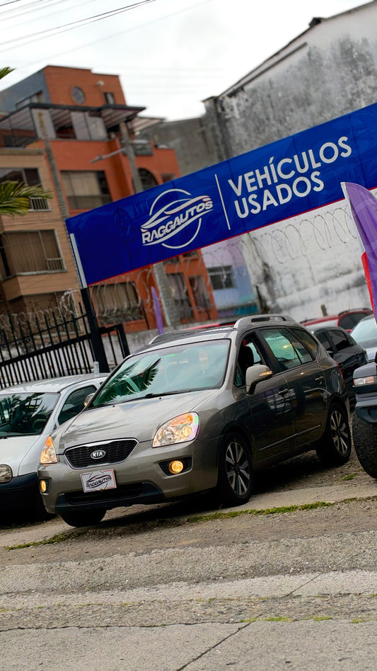 KIA CARENS RONDO 2.0 2011 7 PASAJEROS AUTOMÁTICA
